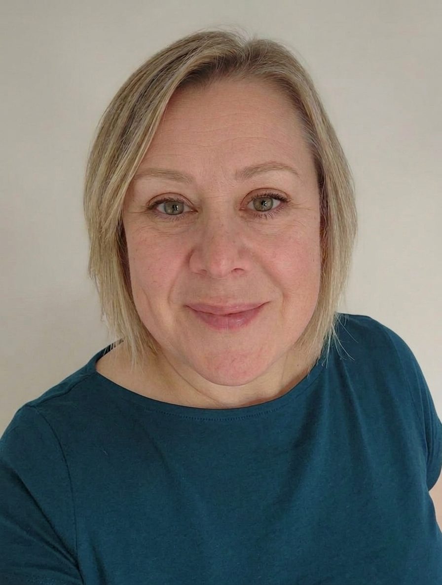 Louise, massage and skincare therapist at Magnolia Massage & Wellbeing.